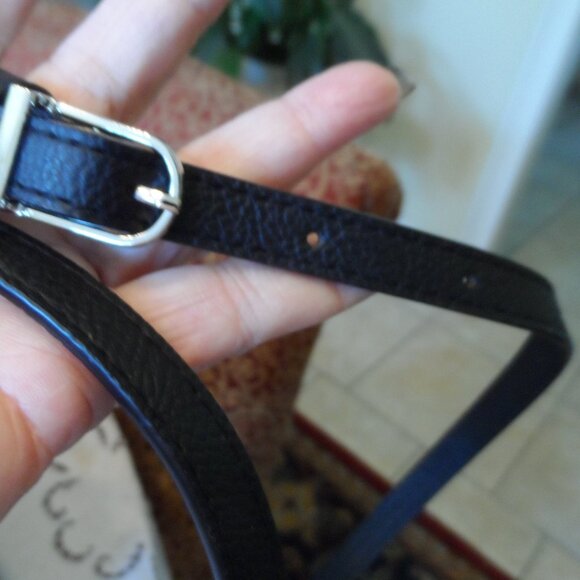 Tod's Dark Navy Blue Smooth Calf Leather "D" Shoulder Bag - Picture 11 of 16